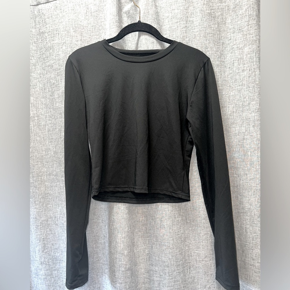Women's Black Long Sleeve Stretchy Crop Top – Size Large
